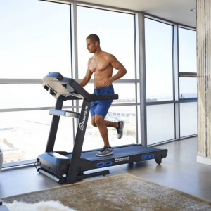 Nautilus T628 Loopband met Run Social
